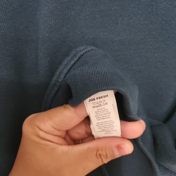 Joe Fresh sweater XS - Picture 7 of 7